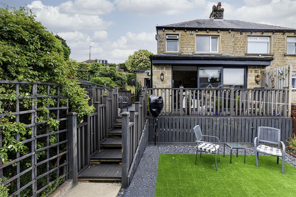 Property photo 1 of 41