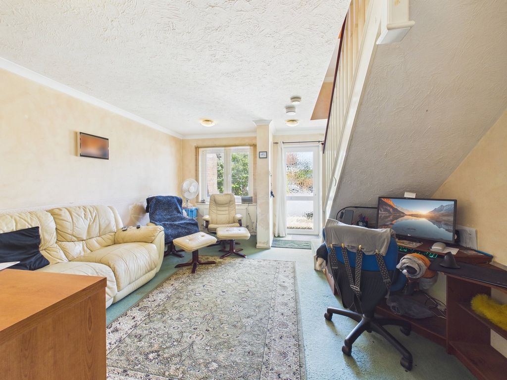 Property photo 3 of 11