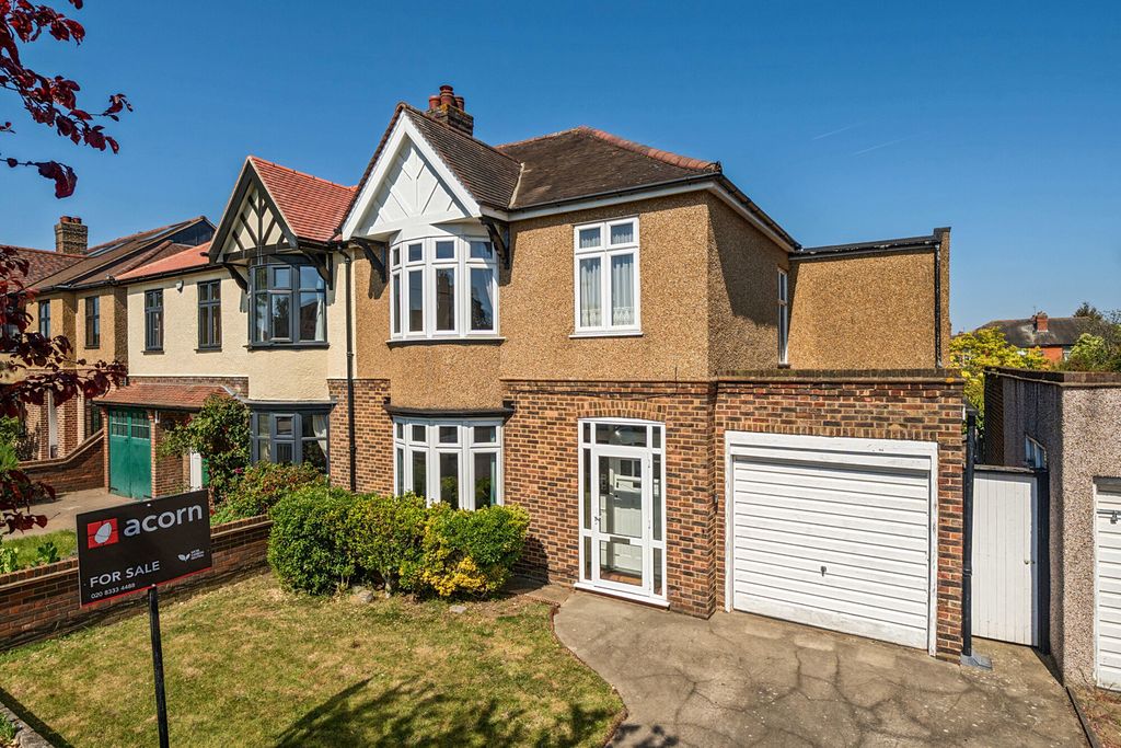 Property photo 1 of 19 External