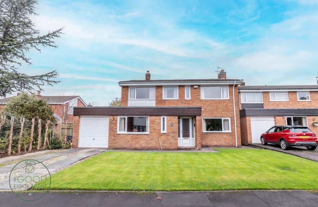 Property photo 1 of 32