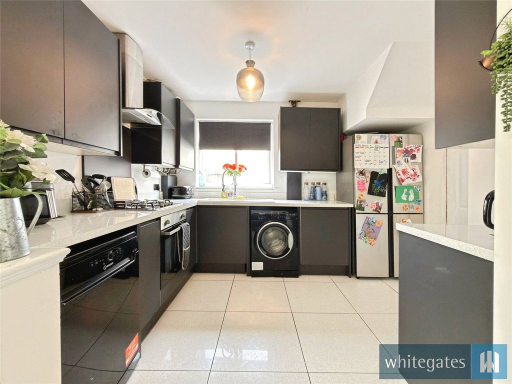 Property photo 2 of 19 Picture No. 02