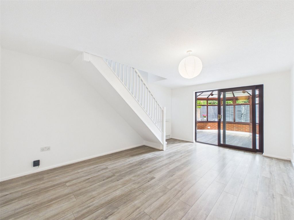 Property photo 2 of 16 Picture No. 01