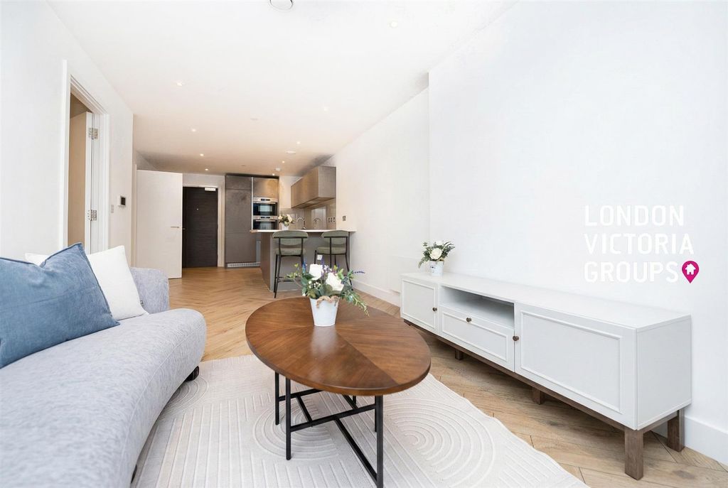 Property photo 2 of 21 1-5879.Jpg