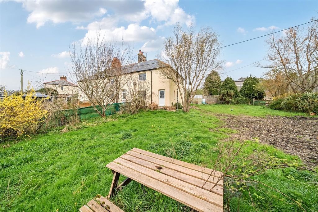 Property photo 2 of 15 Garden