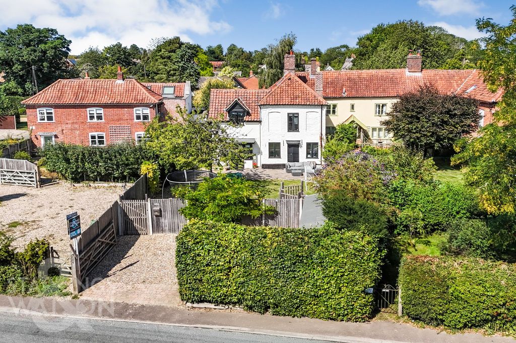 Property photo 2 of 29