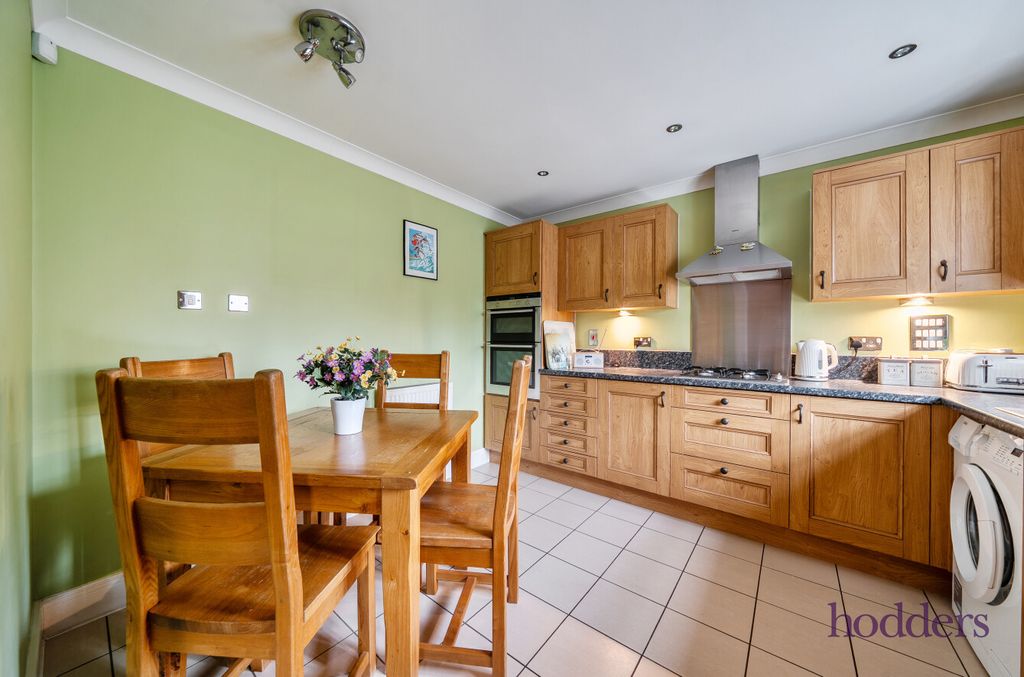 Property photo 2 of 18 2648Acb1-1Beb-424...