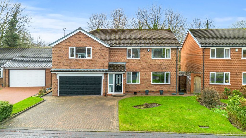 Property photo 1 of 30