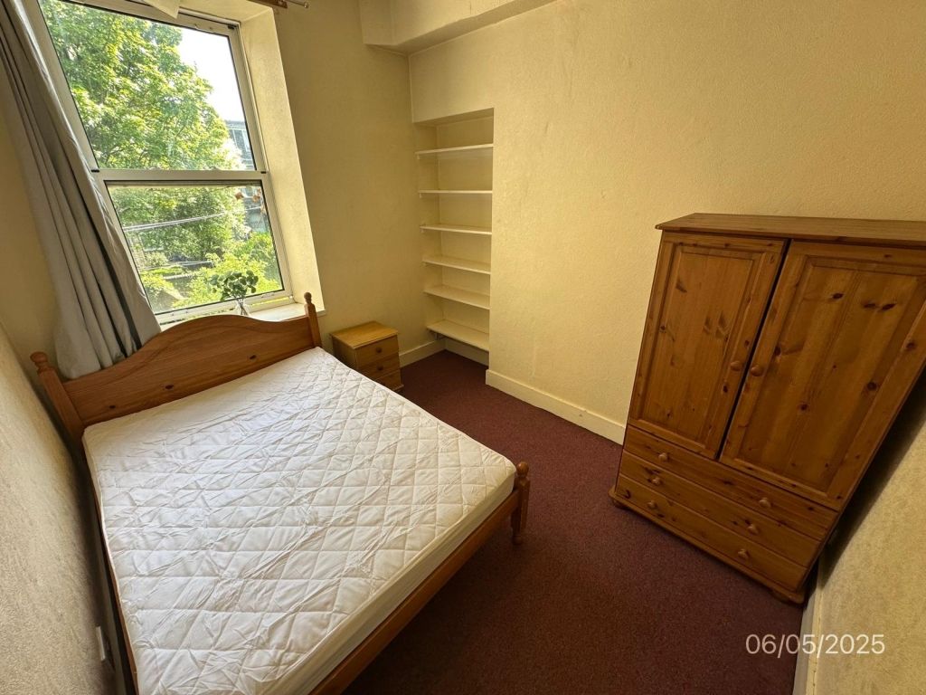 Property photo 3 of 8 Bedroom