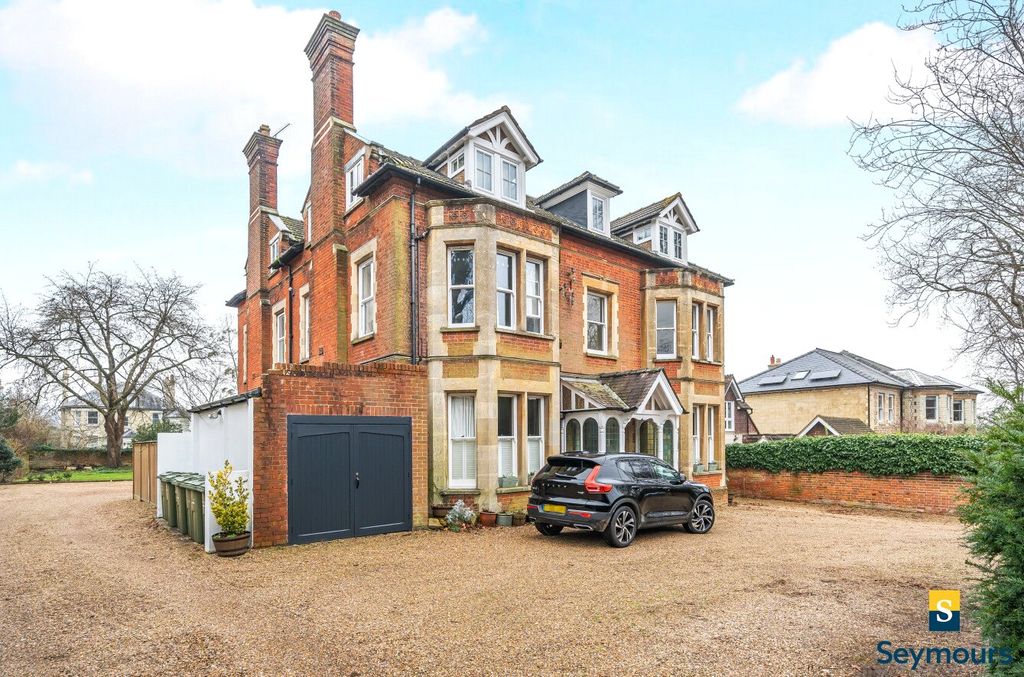 Property photo 1 of 12 Picture No. 23