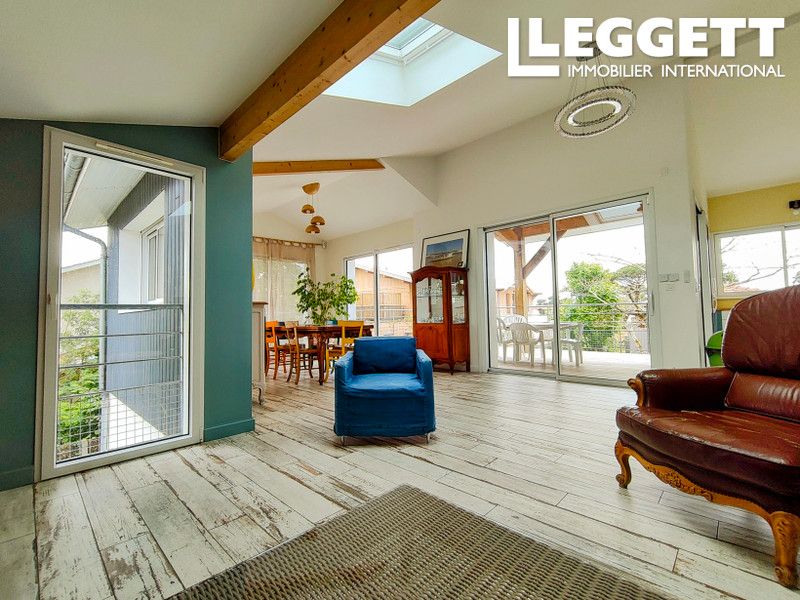 Property photo 2 of 10