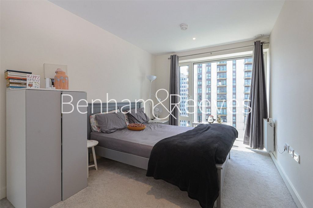 Property photo 2 of 16 Picture No. 02