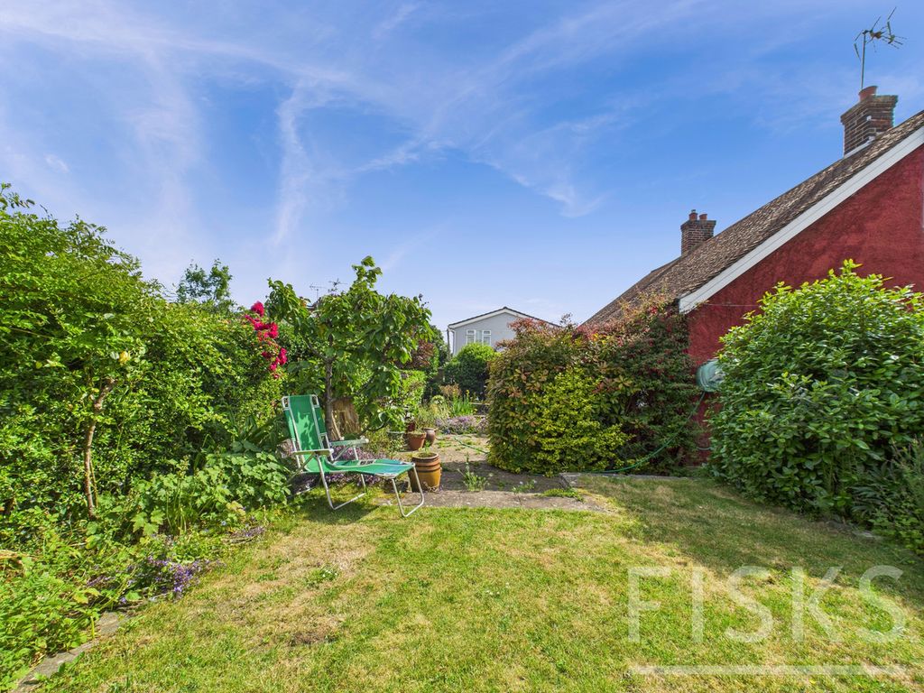 Property photo 3 of 23