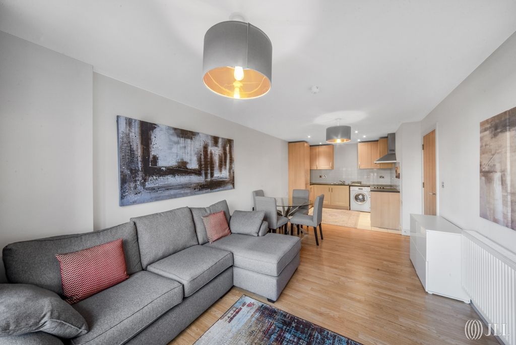 Property photo 3 of 12