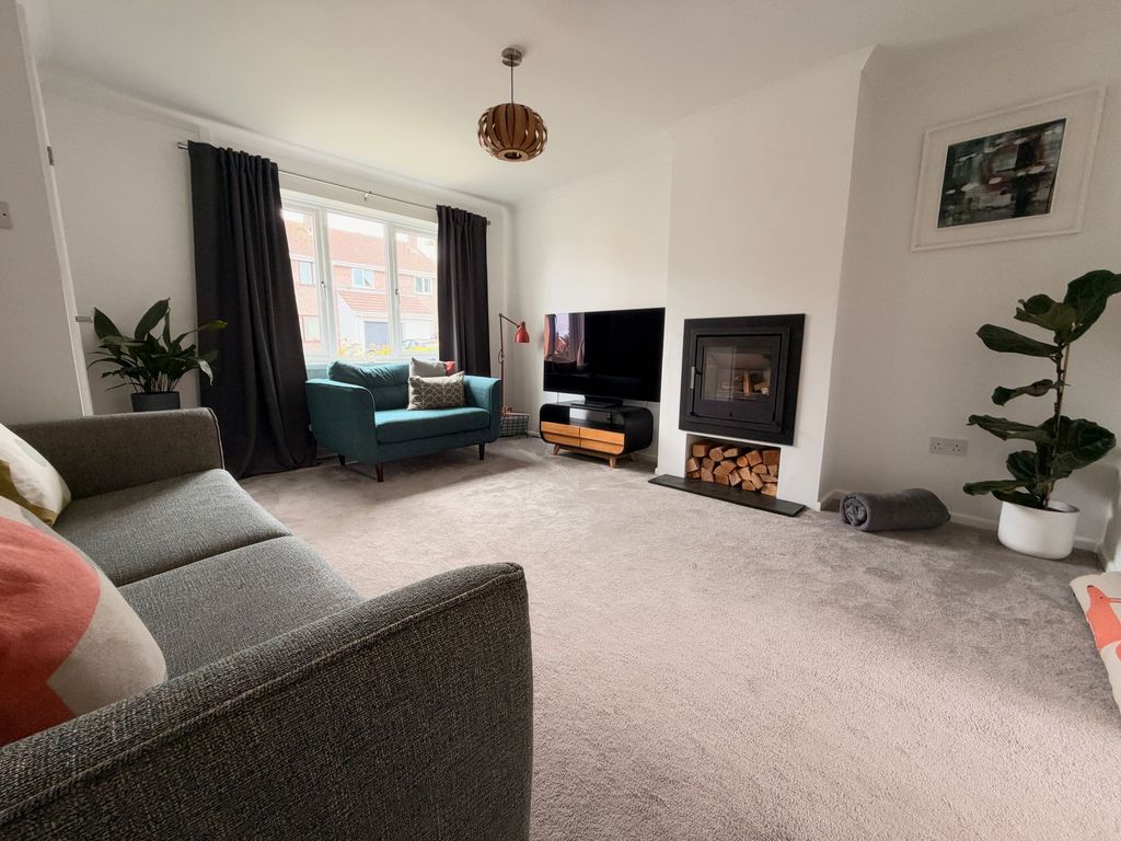 Property photo 3 of 23