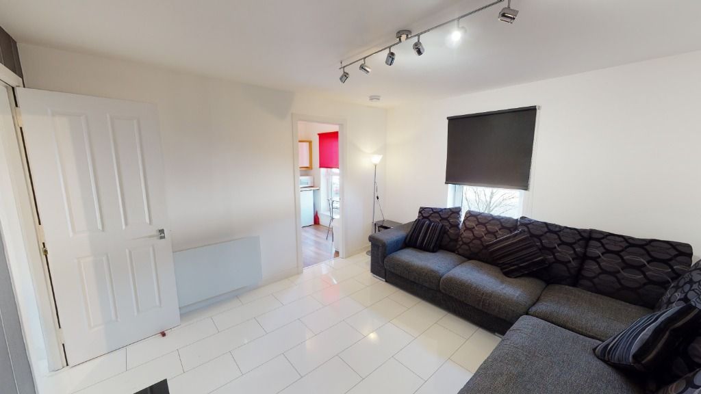 Property photo 2 of 10 Photo 2