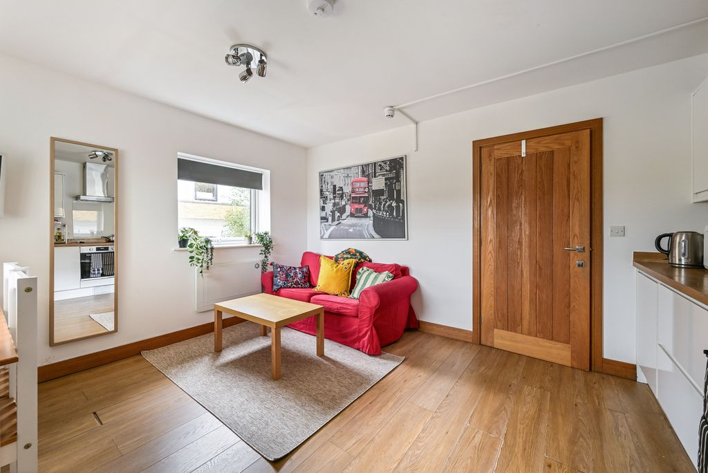 Property photo 2 of 16 Ph8_6291226