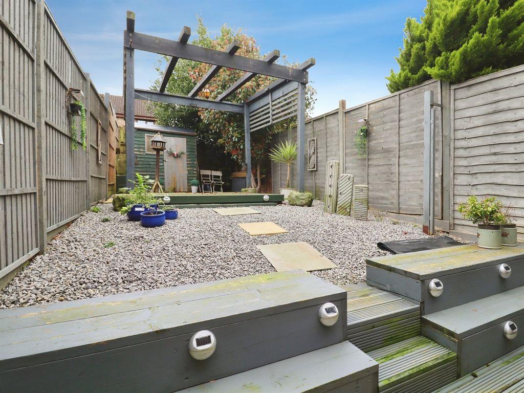 Property photo 3 of 16