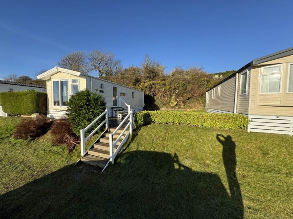 Property photo 2 of 24