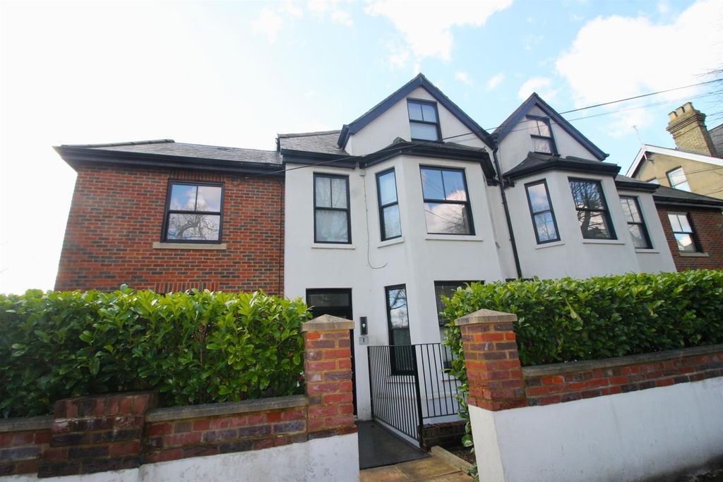 Property photo 1 of 7 Front.Jpg