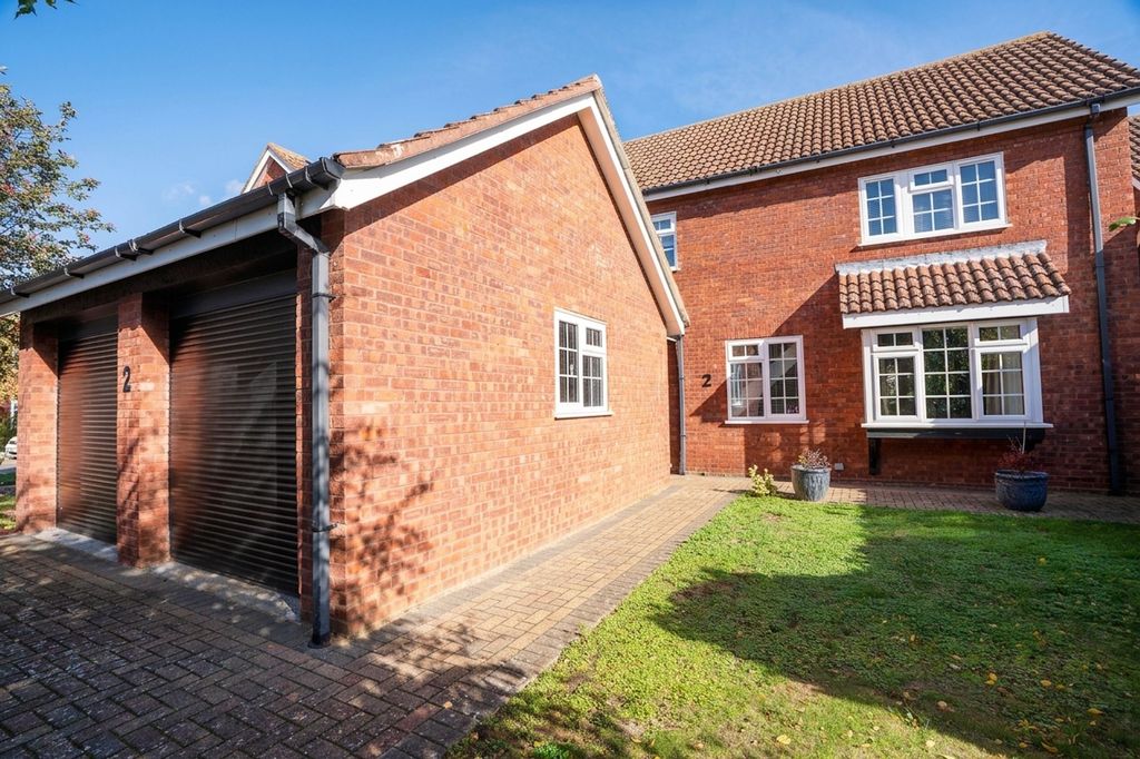Property photo 1 of 16