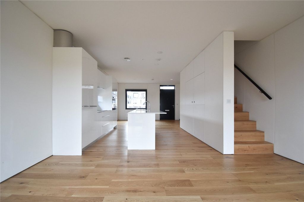 Property photo 2 of 14 Picture No. 14