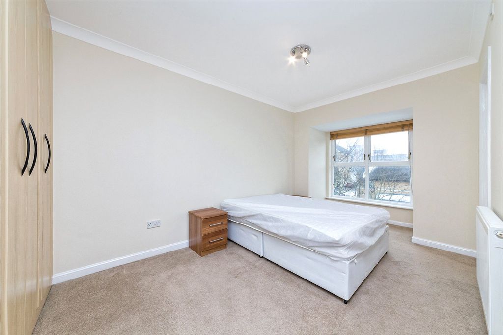 Property photo 3 of 14 Bedroom 1