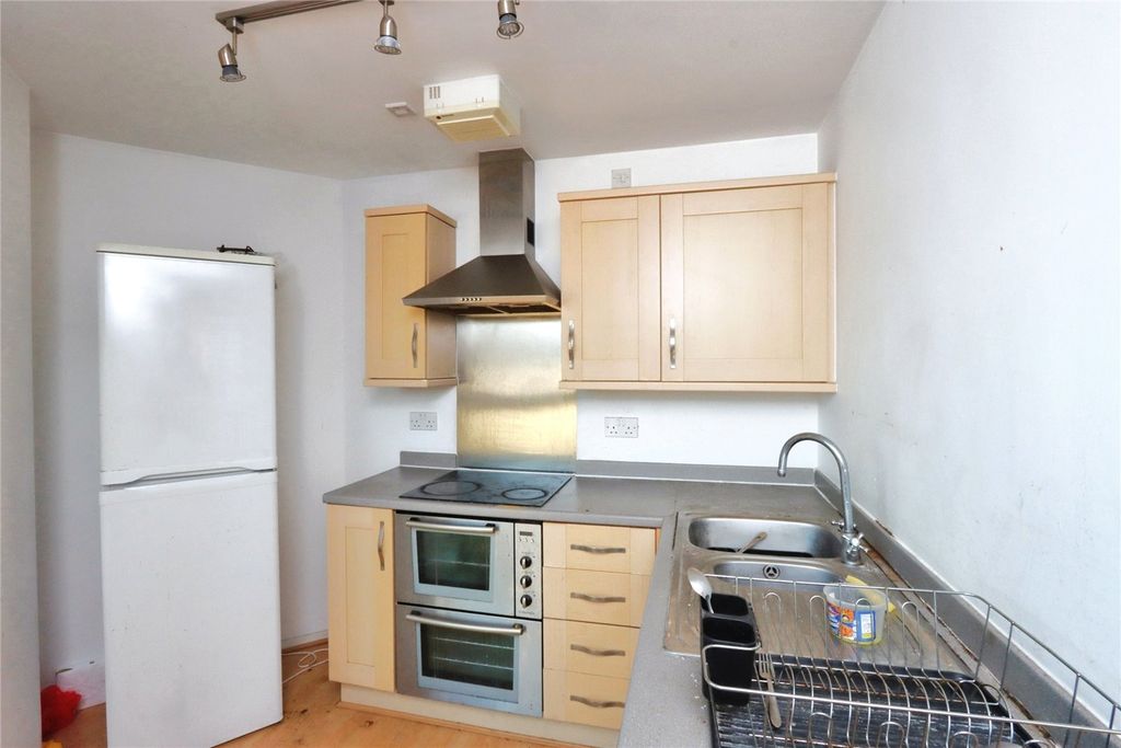 Property photo 2 of 17 Picture No. 08