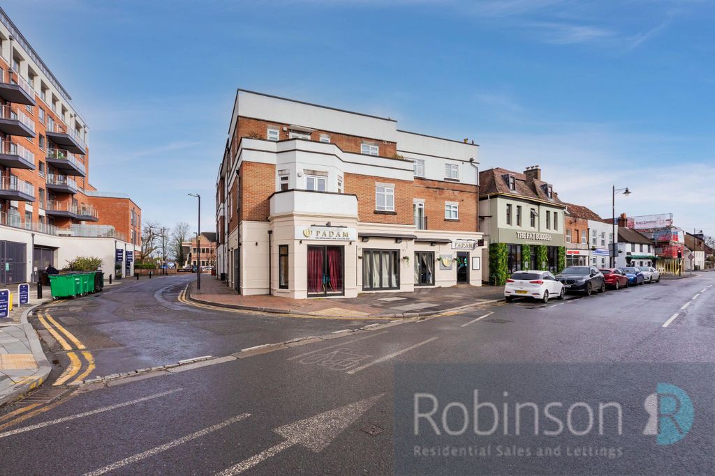 Property photo 2 of 12 5 The Pulse-4