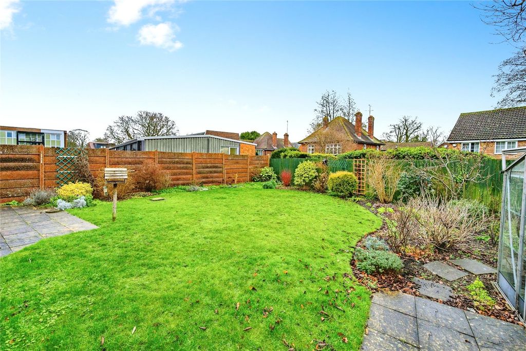 Property photo 2 of 16 Garden