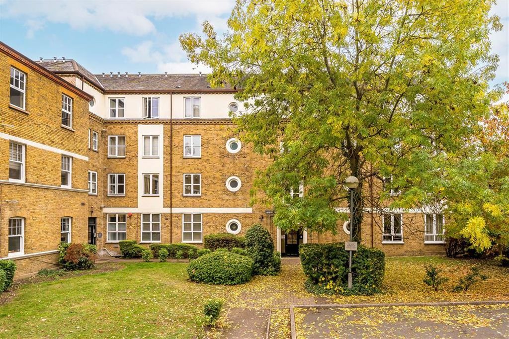 Property photo 1 of 5