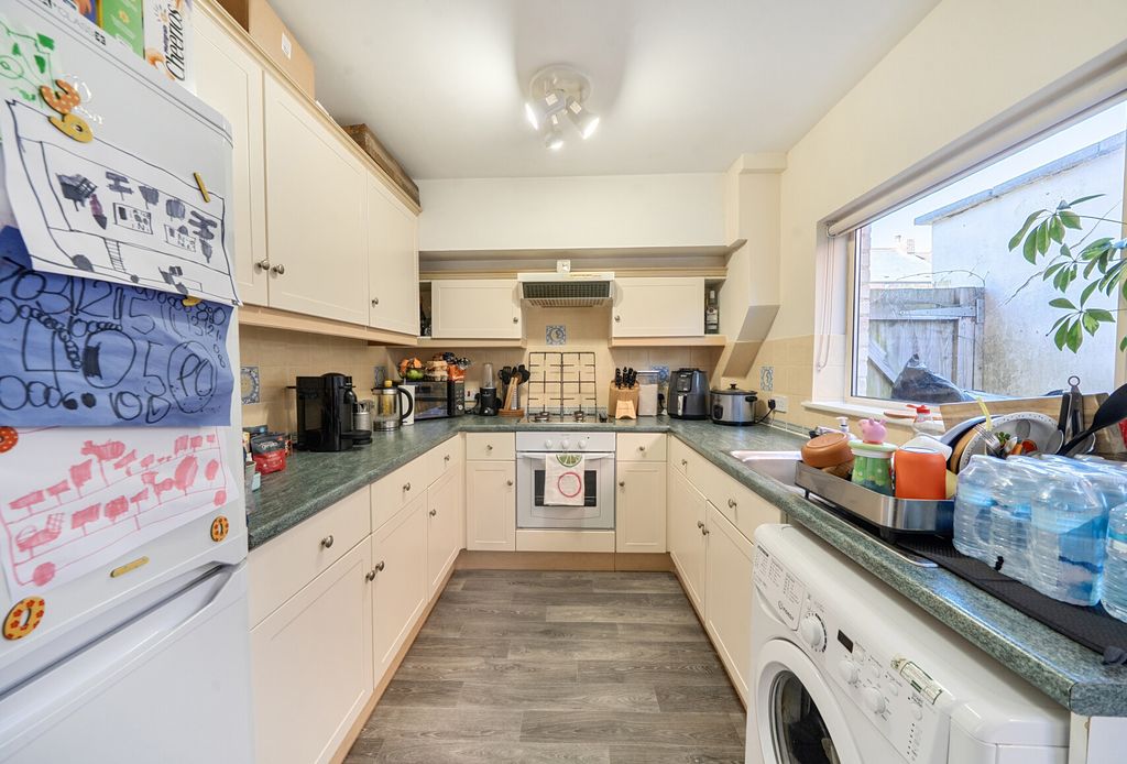 Property photo 3 of 10 1453496-23-69F334...