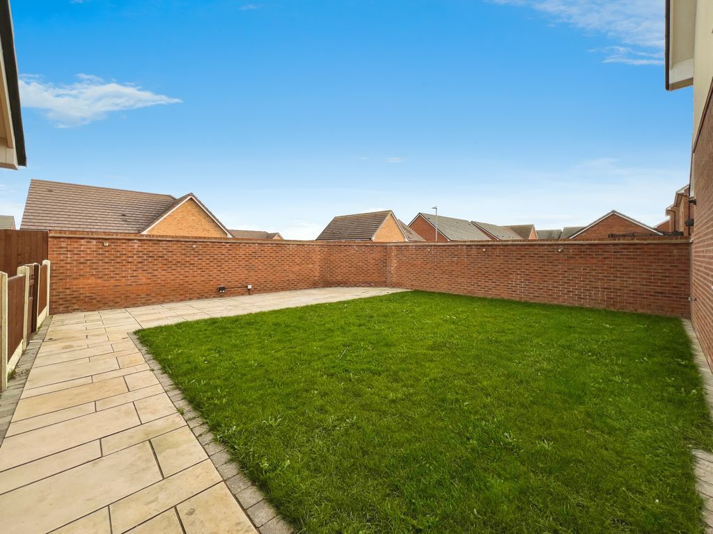 Property photo 2 of 13