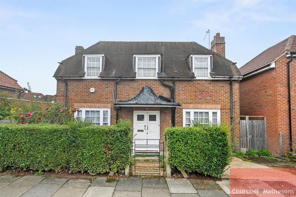 Property photo 1 of 9