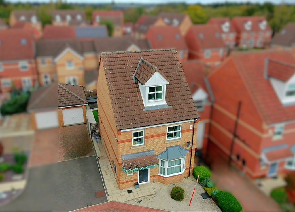 Property photo 2 of 34 Drone 3
