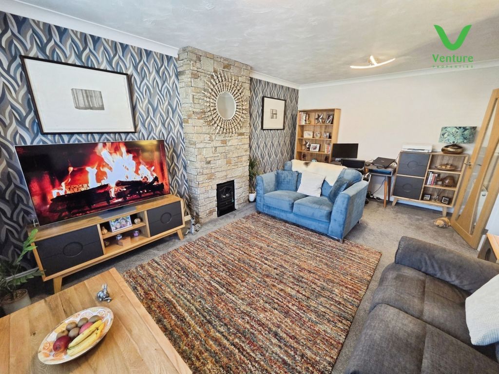 Property photo 3 of 18 Pbox-Img.Jpg