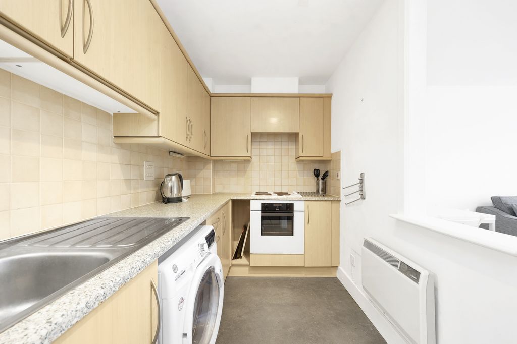 Property photo 3 of 13