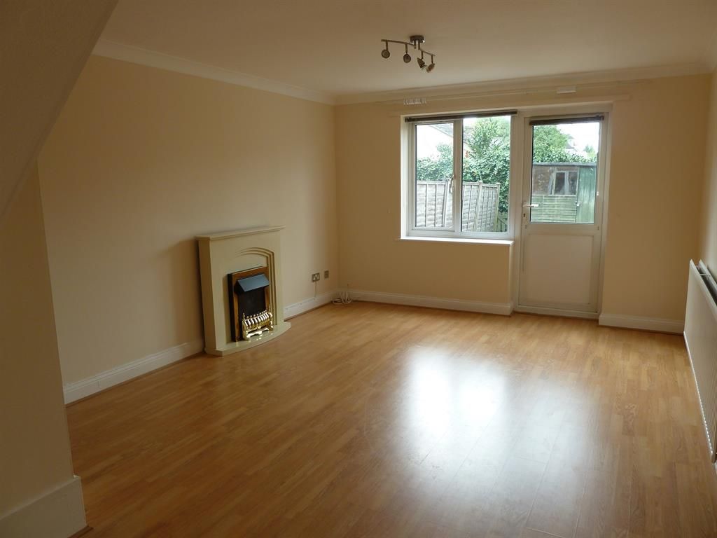 Property photo 3 of 6 Picture 3