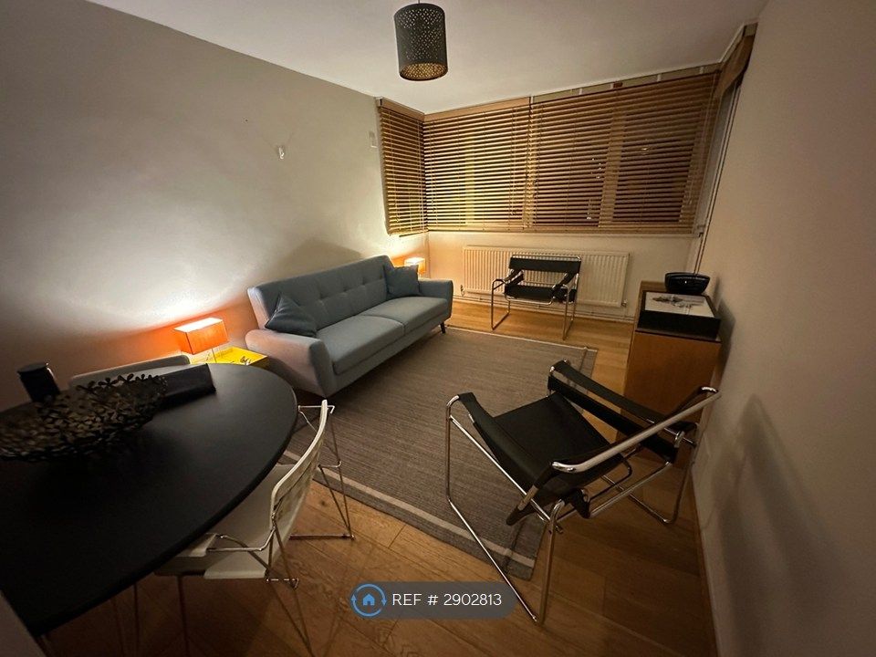 Property photo 2 of 19 Living Room 2