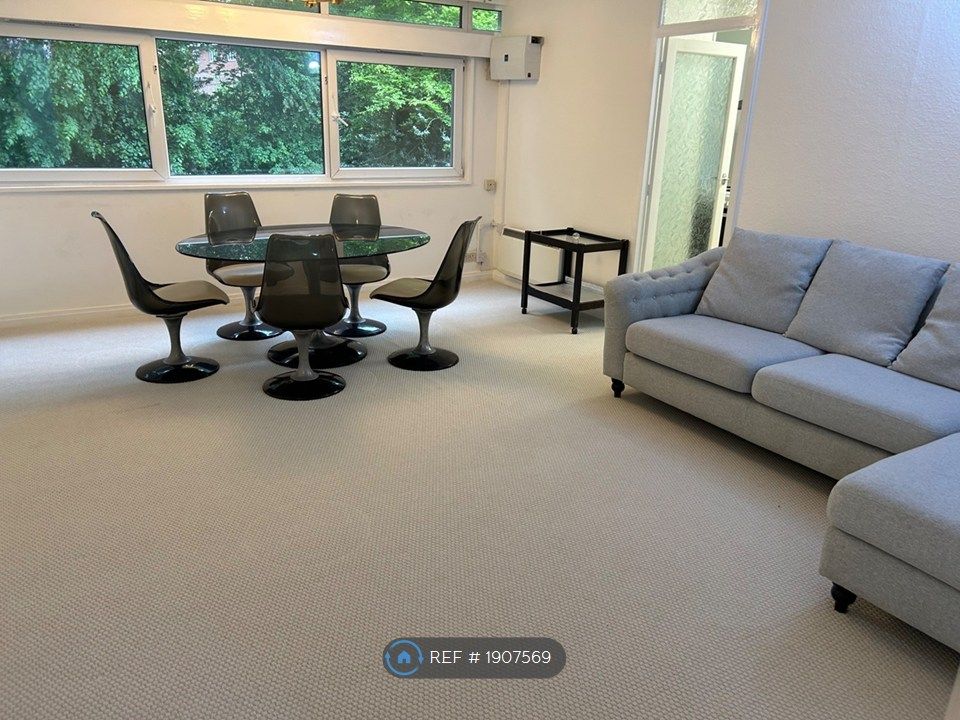 Property photo 3 of 25
