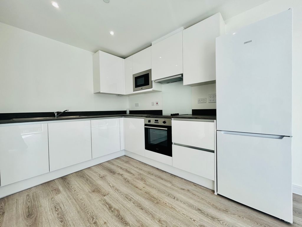 Property photo 2 of 5 Kitchen