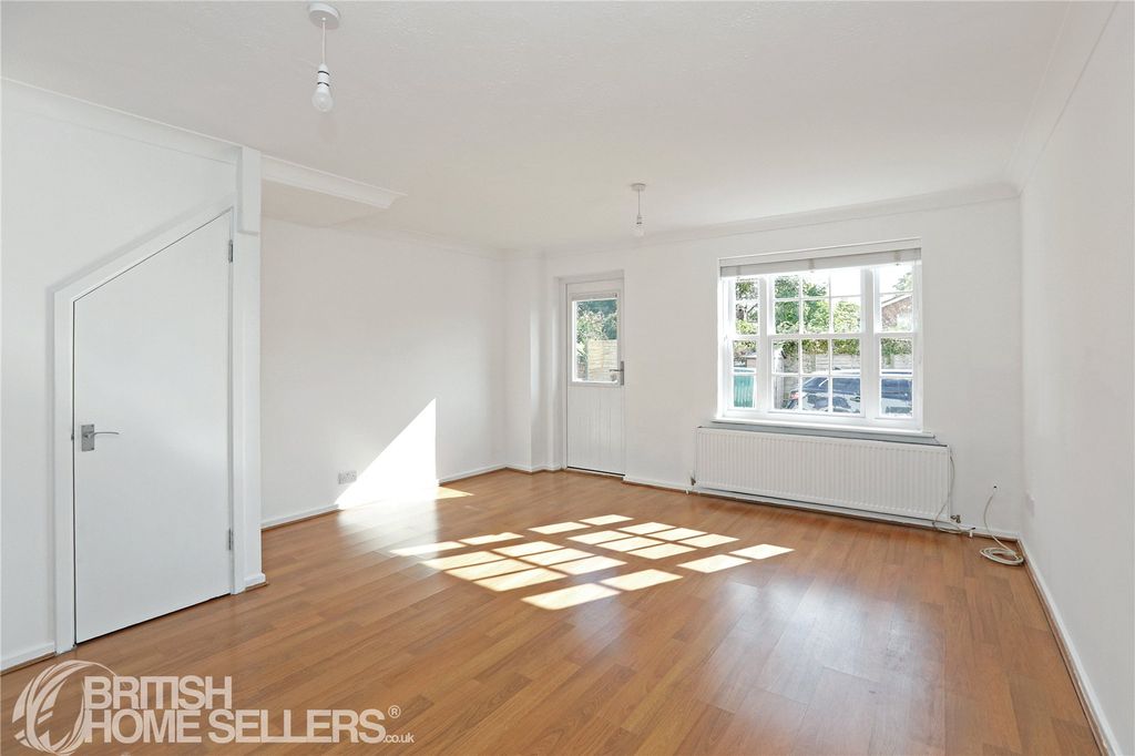 Property photo 2 of 12 Picture No. 03