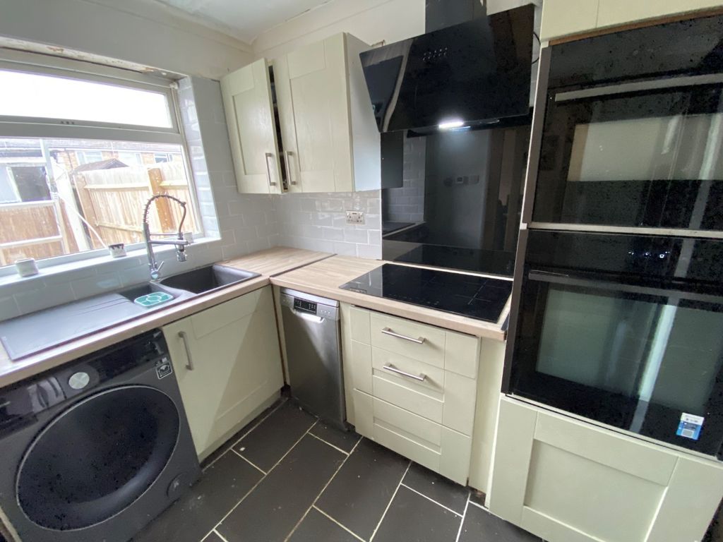 Property photo 2 of 7 3729405