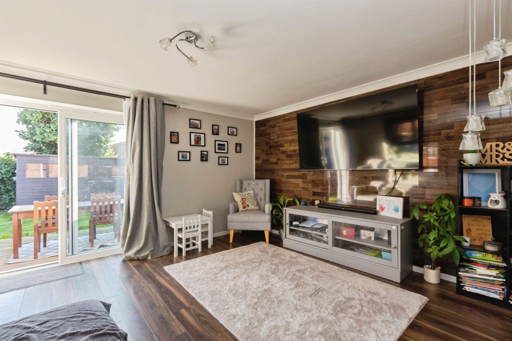 Property photo 2 of 18