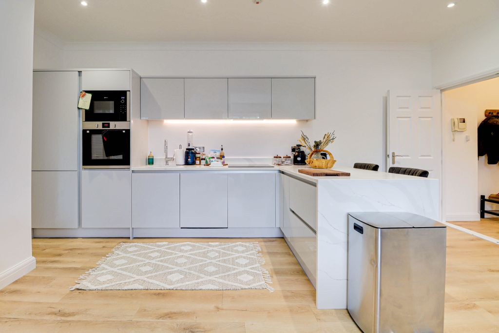 Property photo 3 of 15 Kitchen