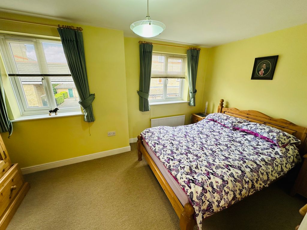 Property photo 3 of 8