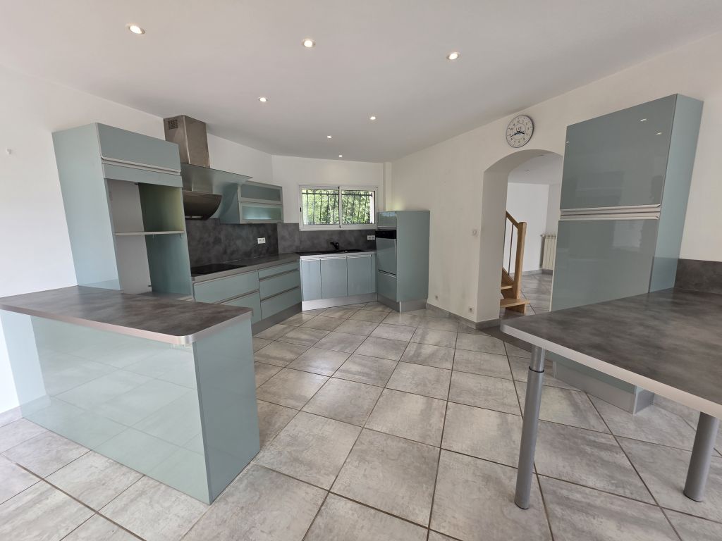 Property photo 2 of 17 Photo_29Bf788B17014F47Be05Ae29Fd8F4951