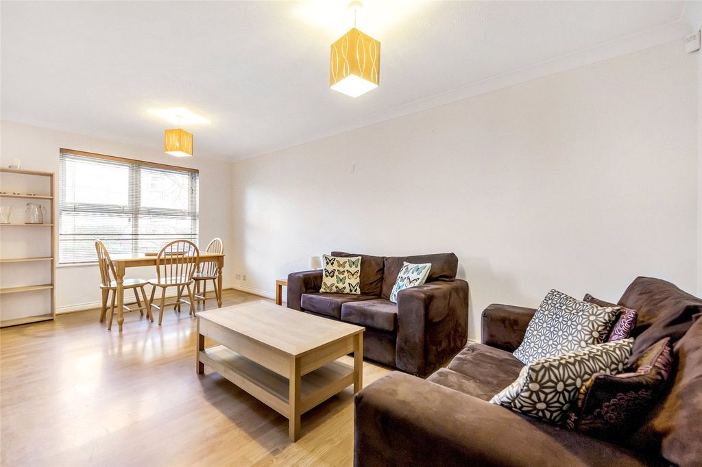 Property photo 1 of 11 Reception Room