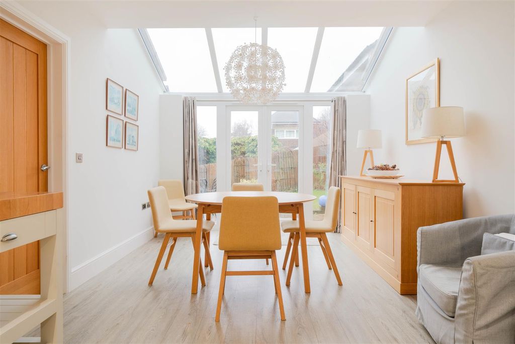 Property photo 2 of 54 New.Jpg