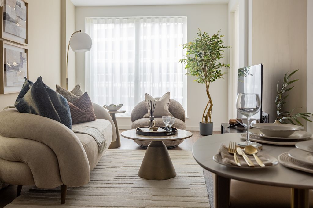 Property photo 1 of 17 Images