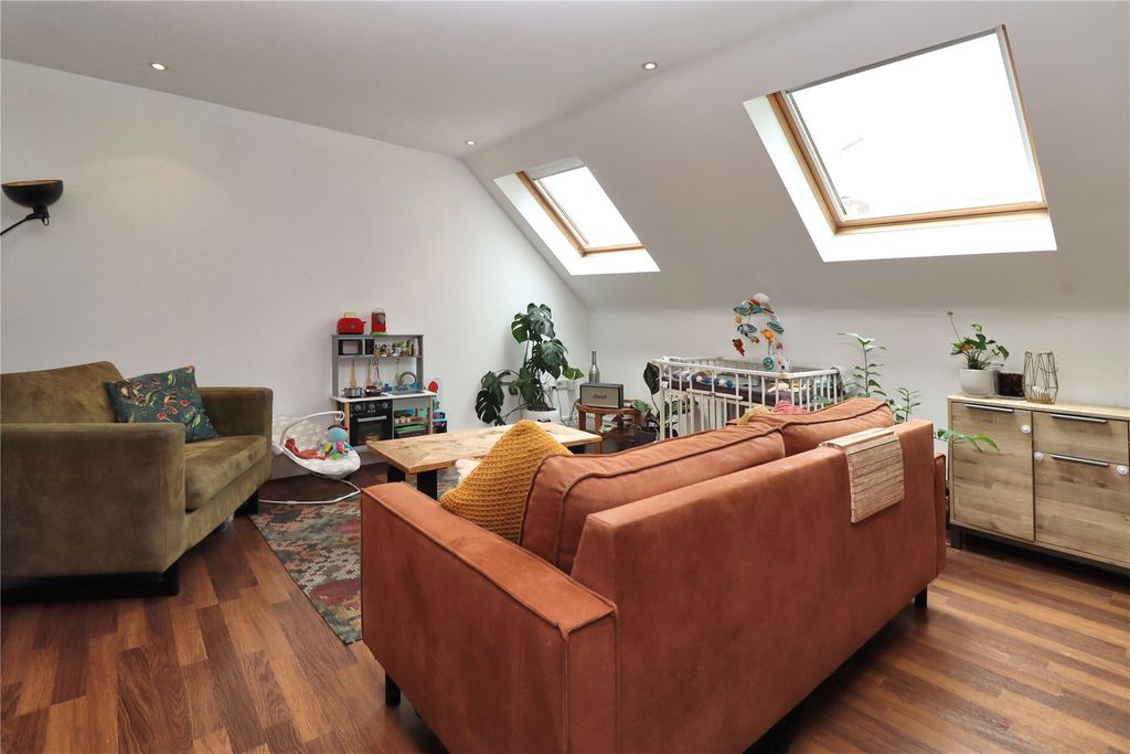 Property photo 3 of 10 Picture No. 09